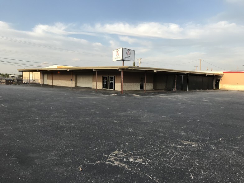 More Photos Of 1720 E 7th St, Odessa Industrial For Lease