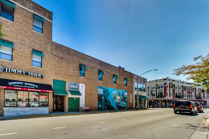 More Photos Of 7321 Madison St, Forest Park Restaurant For Sale