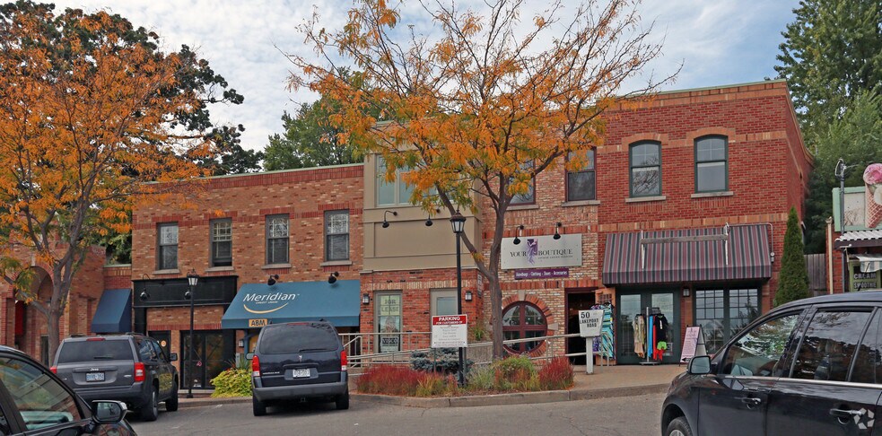More Photos Of 50-52 Lakeport Rd, St Catharines Storefront For Lease