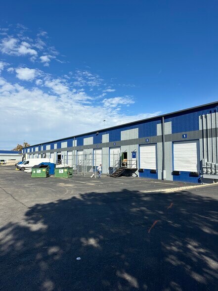 More Photos Of 3670 Parkway Ln, Hilliard Warehouse For Lease