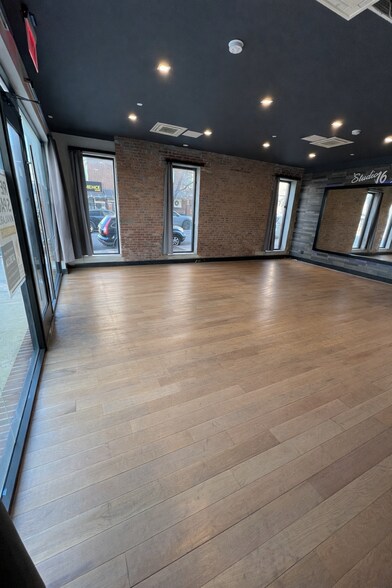 More Photos Of 561 4th Ave, Brooklyn Storefront Retail Residential For Lease