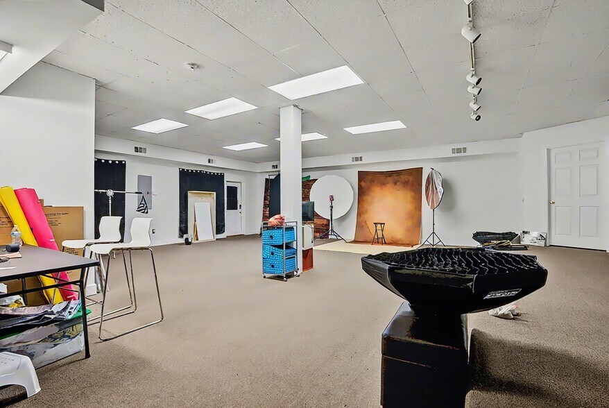 More Photos Of 188 Ben Burton Cir, Bogart Office For Sale