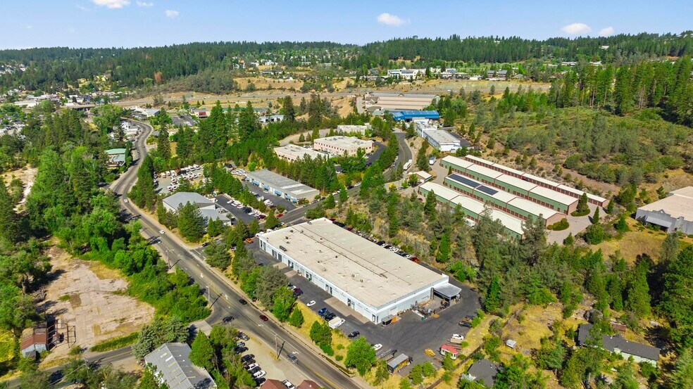 More Photos Of 110 Spring Hill Dr, Grass Valley Manufacturing For Lease