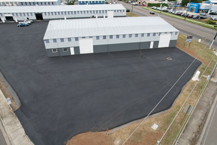 More Photos Of 2957 Industrial Ave, Hubbard Unknown For Lease