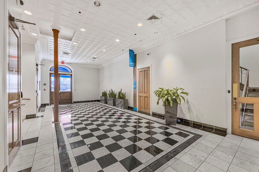 More Photos Of 620 Congress Ave, Austin Office For Lease