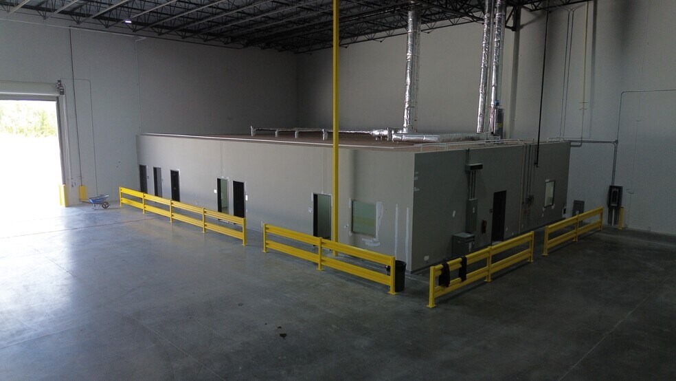 More Photos Of 115 Parkway Dr, Rincon Unknown For Lease