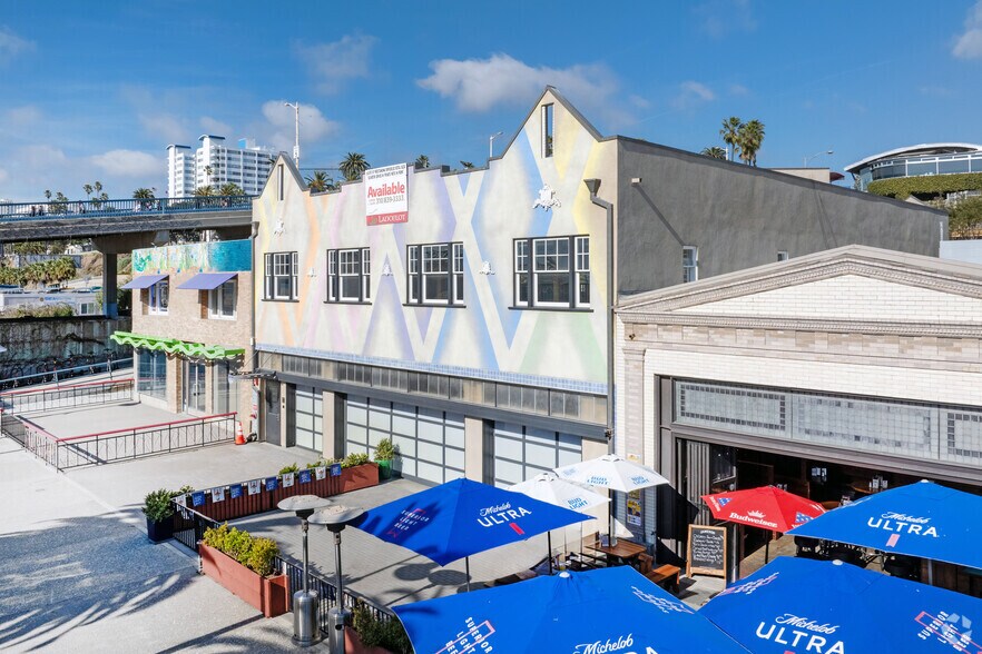 More Photos Of 1605 Ocean Front Walk, Santa Monica Storefront For Lease