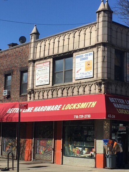 More Photos Of 4716 44th St, Woodside Storefront Retail Office For Lease