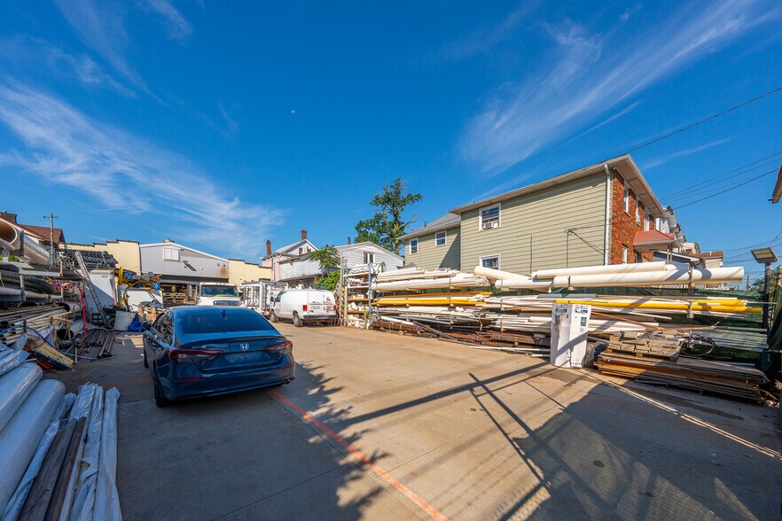 More Photos Of 245-247 Elizabeth Ave, Elizabeth Industrial For Lease