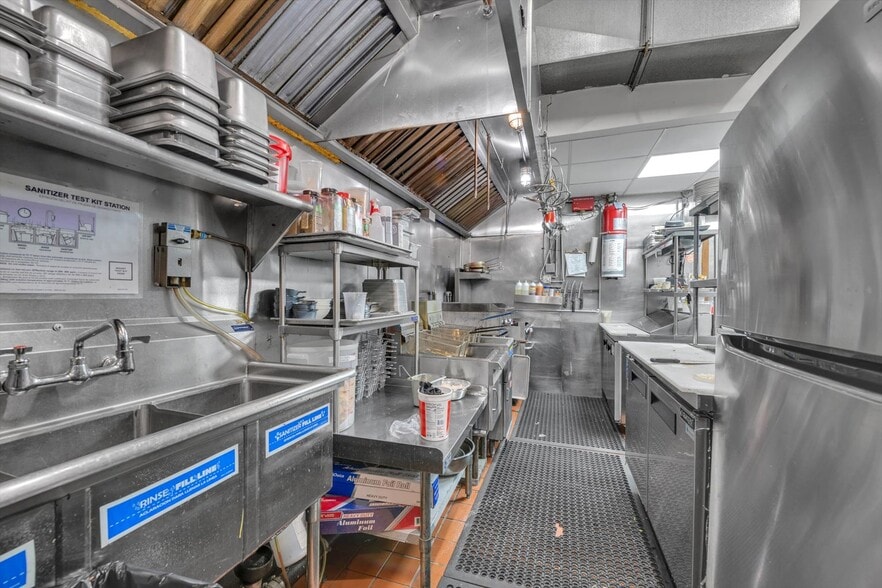 More Photos Of 247 E 50th St, New York Apartments For Sale