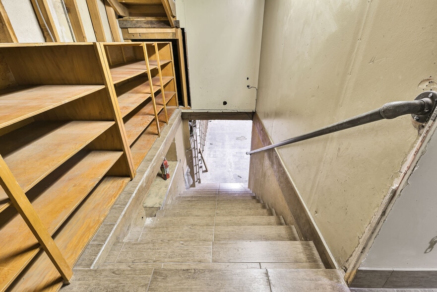 More Photos Of 1309-1311 1st St S, Nampa Storefront Retail Office For Sale