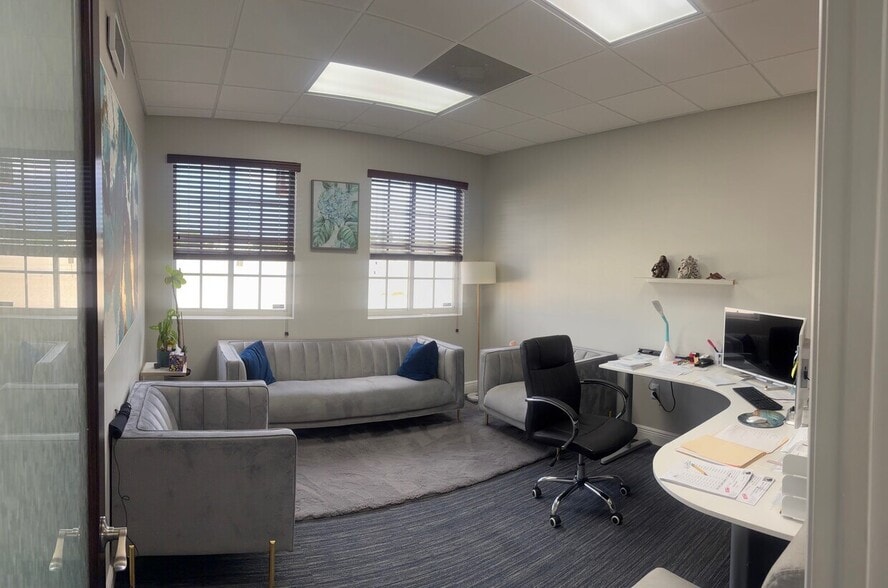 More Photos Of 12855 SW 132nd St, Miami Office For Lease
