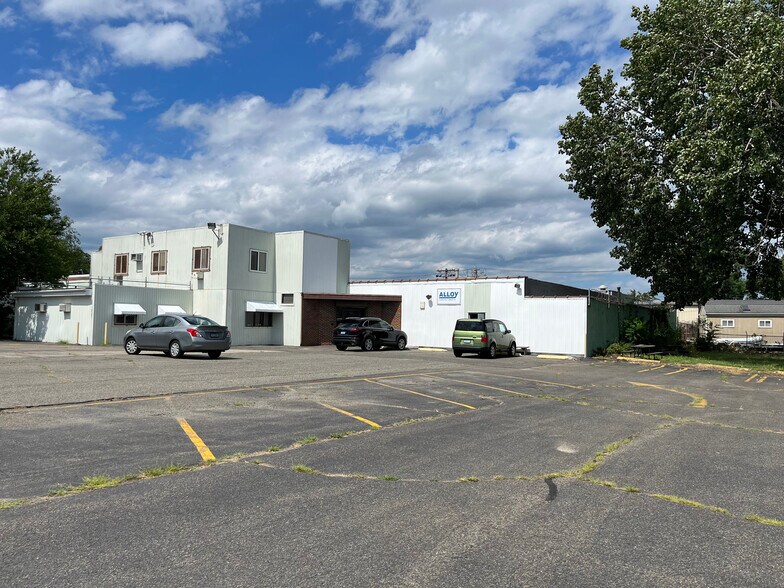 More Photos Of 304 Seaview Ave, Bridgeport Manufacturing For Lease