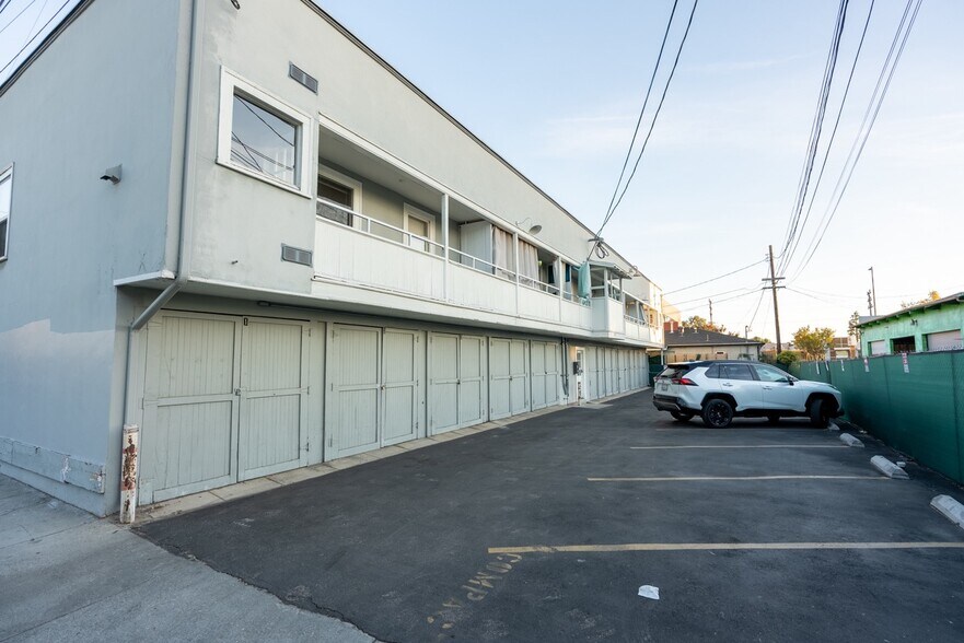 More Photos Of 107-111 N Columbus Ave, Glendale Apartments For Sale