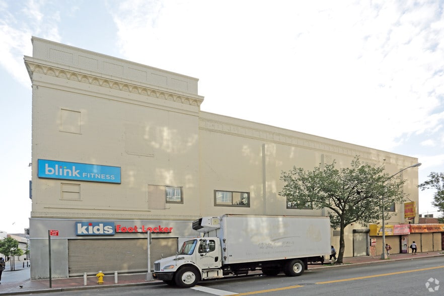 More Photos Of 16302 Jamaica Ave, Jamaica Freestanding For Lease