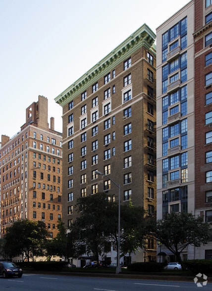 More Photos Of 989-993 Park Ave, New York Apartments For Sale