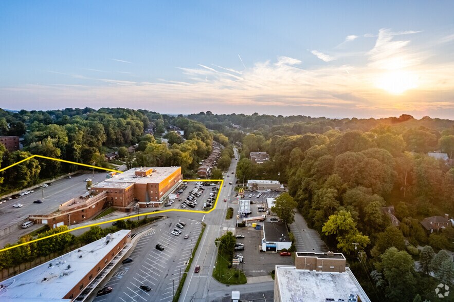 More Photos Of 250 Mt Lebanon Blvd, Pittsburgh Medical For Lease