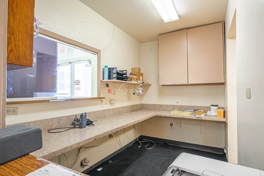 More Photos Of 3326-3328 E Southcross Blvd, San Antonio Medical For Sale