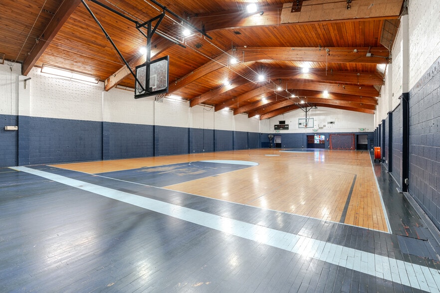 More Photos Of 333 E Colorado St, Glendale Unknown For Lease