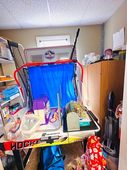 More Photos Of 110 Sunset Dr, Beckley Office For Lease