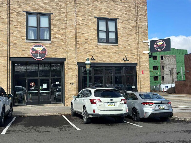 More Photos Of 796 11th St, Marion Restaurant For Sale