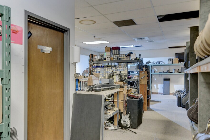 More Photos Of 3738 Pacific Ave SE, Olympia General Retail For Sale