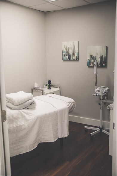 More Photos Of 370 Route 35 S, Red Bank Medical For Sale