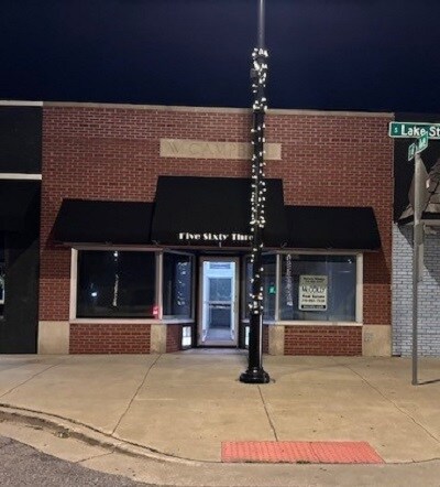 More Photos Of 563 S Lake St, Gary Office For Sale