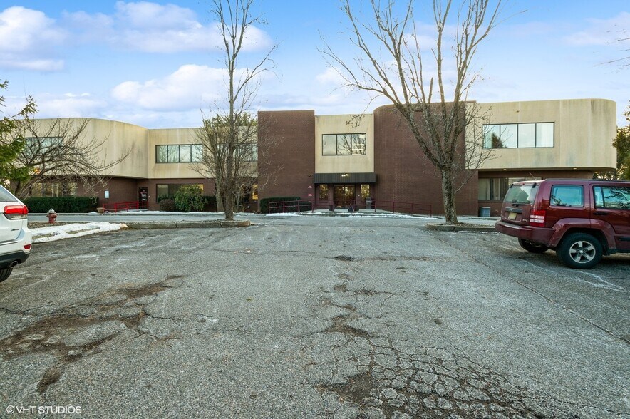 More Photos Of 1553 State Route 27, Somerset Office For Sale