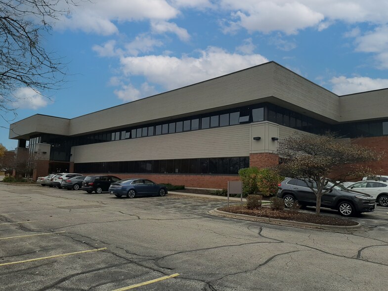 More Photos Of 7633 Ganser Way, Madison Office For Sale
