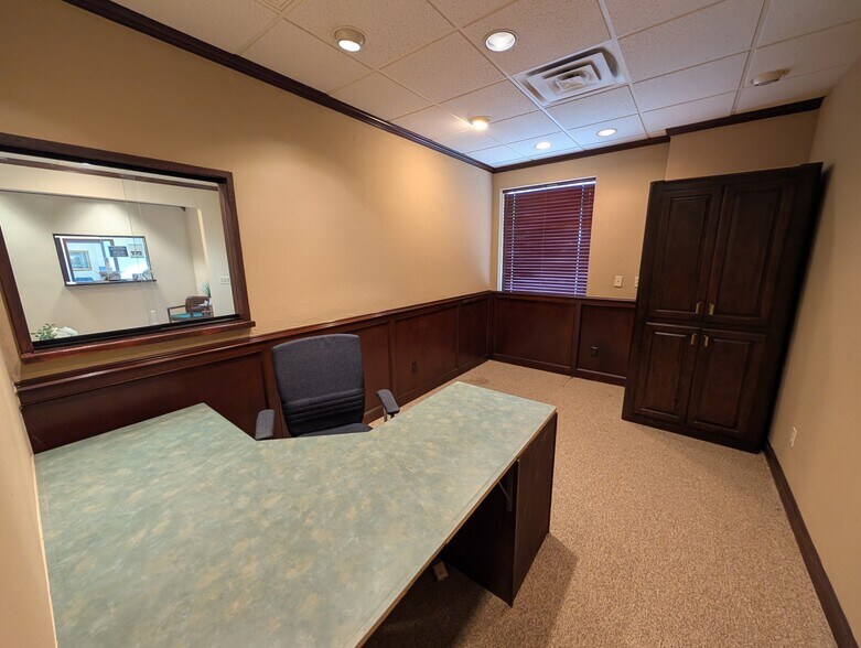 More Photos Of 6016-6020 NW 120th Ct, Oklahoma City Coworking Space