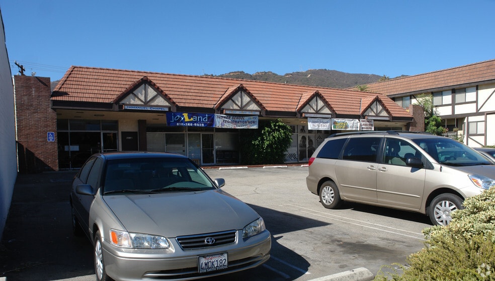 More Photos Of 3210-3216 Honolulu Ave, Glendale Office For Lease