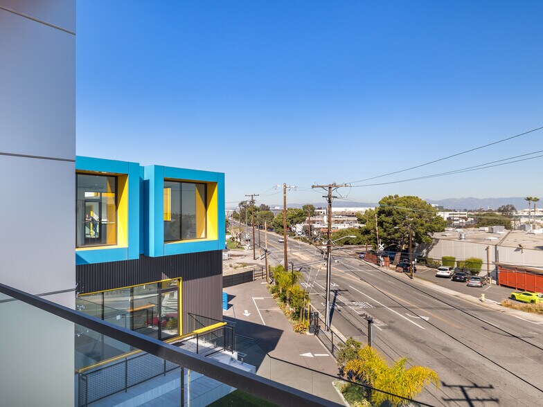 More Photos Of 507 S Douglas St, El Segundo Loft Creative Space For Lease