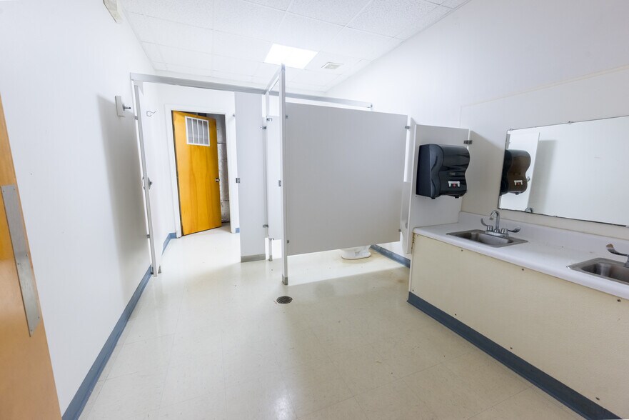 More Photos Of 6689 County Road 315, Keystone Heights Specialty For Sale