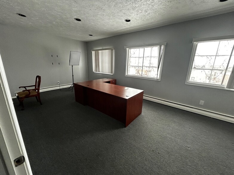 More Photos Of 12703 Triskett, Cleveland Office For Sale