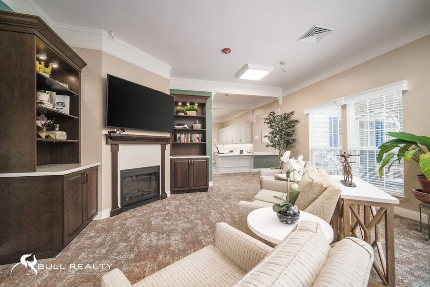More Photos Of 2115 Point Mallard Dr SE, Decatur Assisted Living For Sale