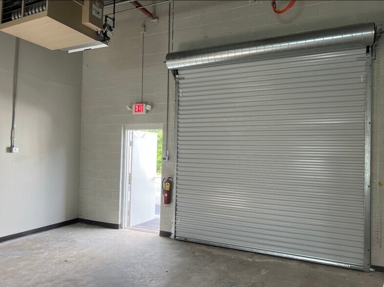 More Photos Of 1785 E Park Place Blvd, Stone Mountain Unknown For Lease