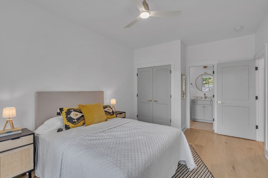 More Photos Of 824 Watts Ln, Nashville Apartments For Sale