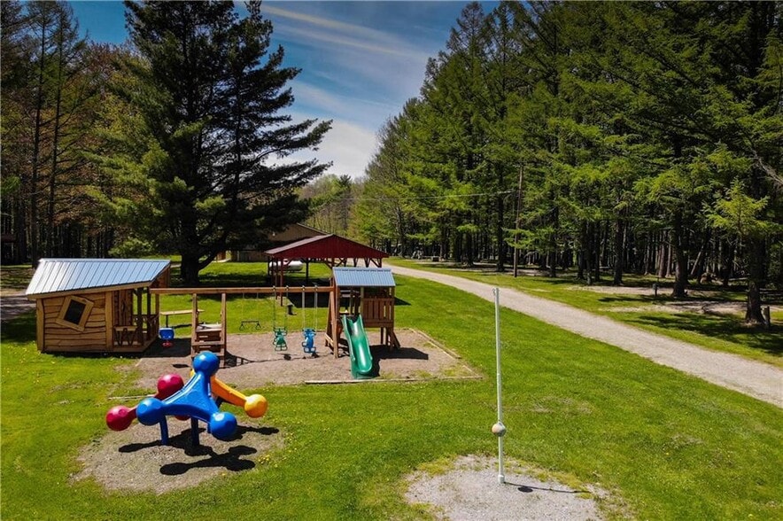 More Photos Of 7632 Centerville Rd, Houghton Trailer Camper Park For Sale