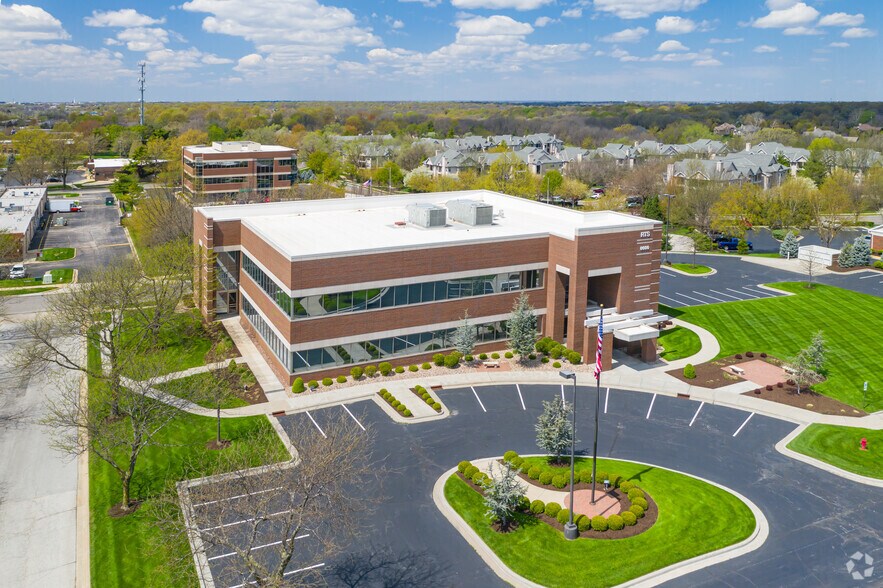 More Photos Of 8600 Quivira Rd, Lenexa Office For Sale