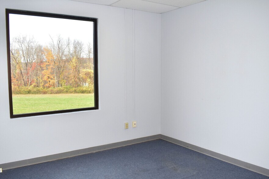More Photos Of 601 Gates Rd, Vestal Township Office For Lease