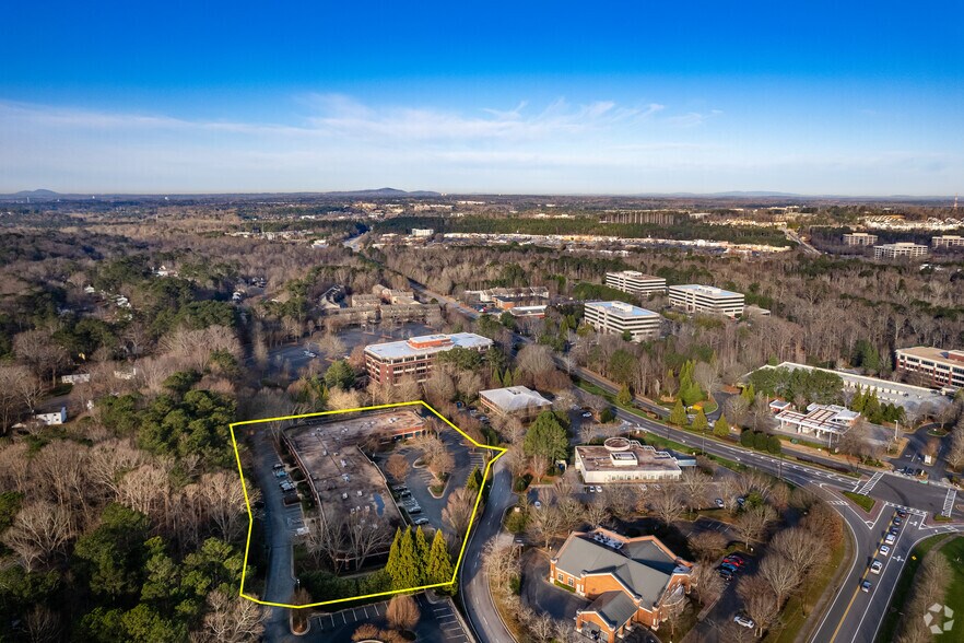 More Photos Of 1000 Mansell Exchange W, Alpharetta Unknown For Lease