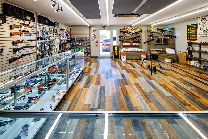 More Photos Of 72 Smoketree Ave S, Lake Havasu City Storefront Retail Office For Sale