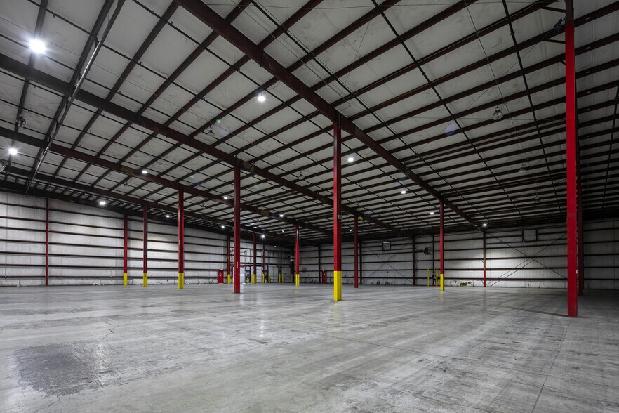 More Photos Of 108 Summer Ct, Georgetown Warehouse For Sale