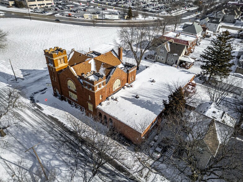 More Photos Of 1203 3rd Ave, Rockford Religious Facility For Sale