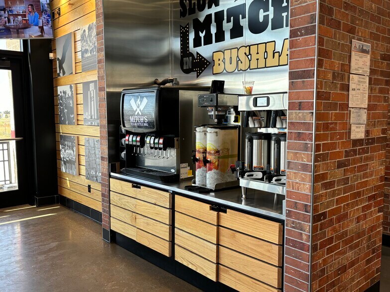 More Photos Of 1500 S FM 2381, Bushland Freestanding For Lease