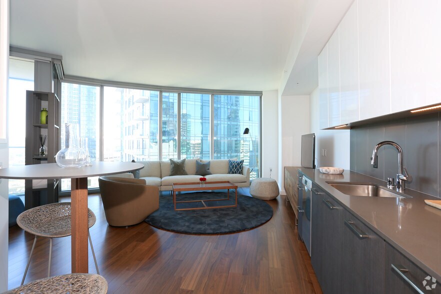 More Photos Of 399 Fremont St, San Francisco Apartments For Lease