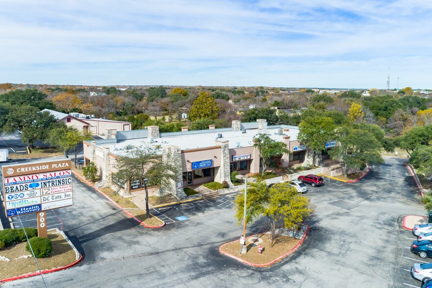 Primary Photo Of 900 Round Rock Ave, Round Rock Medical For Lease