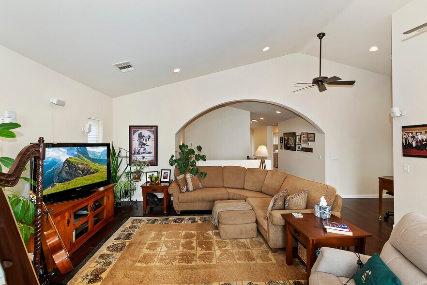 More Photos Of 26288 CA-18, Rimforest Storefront Retail Residential For Sale