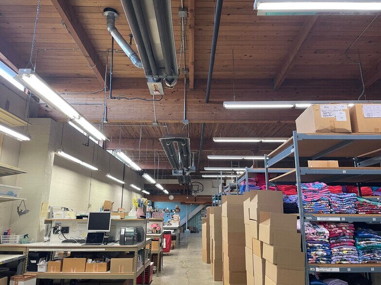 More Photos Of 3111 27th St S, Seattle Warehouse For Sale